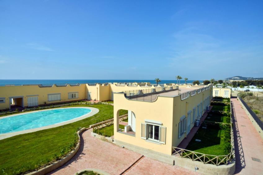 Pia Beach House Bacoli Exterior photo